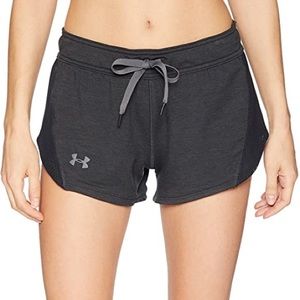 Under armour featherweight short